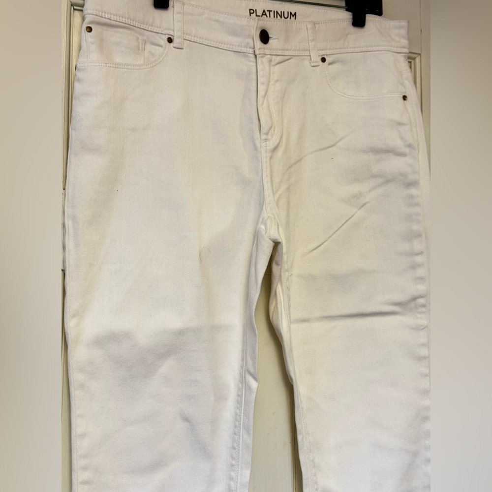 Chico's Classic White Ankle Jeans - Picture 3 of 9